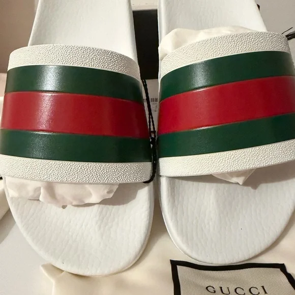 Gucci White Slides with Red and Green Accents - Picture 2 of 10